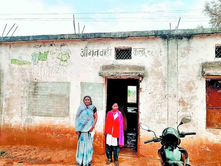 कार्यकर्ताओं से नोटिस के बहाने वसूली, चितरंगी आंगनबाड़ी में मनमानी का खेल हुआ बेपर्दा! कार्यकर्ताओं से नोटिस के बहाने वसूली, चितरंगी आंगनबाड़ी में मनमानी का खेल हुआ बेपर्दा!