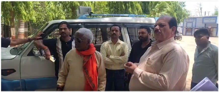 मध्यप्रदेश: भाजपा विधायक पन्नालाल शाक्य ने दो मंत्रियों पर खुलकर बोला हमला... कहा- नकारा- दिखावटी मध्यप्रदेश: भाजपा विधायक पन्नालाल शाक्य ने दो मंत्रियों पर खुलकर बोला हमला... कहा- नकारा- दिखावटी