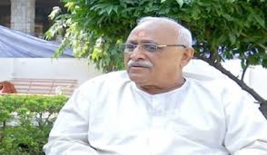साक्षात्कार : 'मैं गुलाम बनकर नौकरी नहीं कर सकता था, राष्ट्र सेवा मेरा पहला संकल्प था' – रघुनंदन शर्मा साक्षात्कार : 'मैं गुलाम बनकर नौकरी नहीं कर सकता था, राष्ट्र सेवा मेरा पहला संकल्प था' – रघुनंदन शर्मा