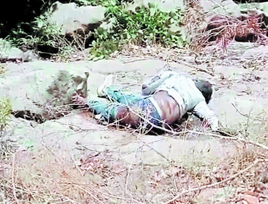क्योटी जलप्रपात की खाई में गिरे दो युवक, दर्दनाक मौत हुई क्योटी जलप्रपात की खाई में गिरे दो युवक, दर्दनाक मौत हुई