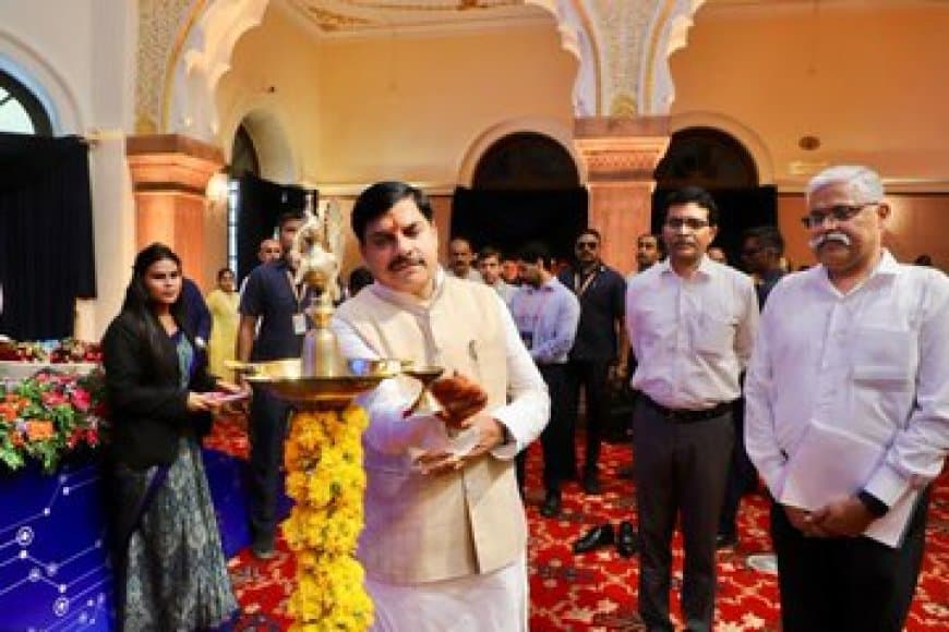 भोपाल: सीएम मोहन यादव ने की घोषणा- मध्य प्रदेश के महू में सरकार बनाएगी साइबर सिक्योरिटी रिसर्च सेंटर भोपाल: सीएम मोहन यादव ने की घोषणा- मध्य प्रदेश के महू में सरकार बनाएगी साइबर सिक्योरिटी रिसर्च सेंटर