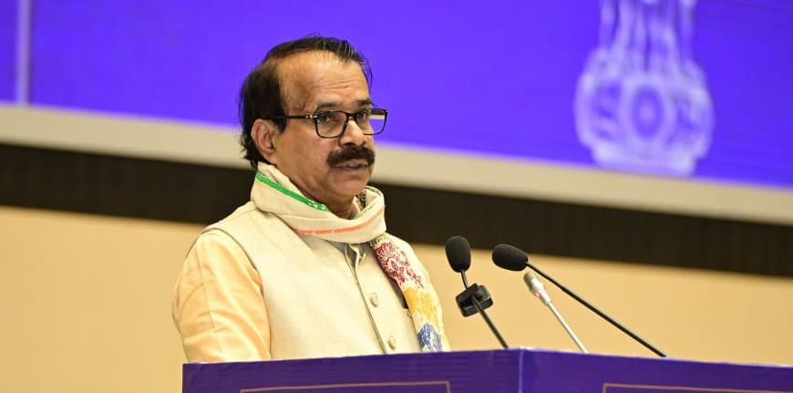 केंद्रीय मंत्री जॉर्ज कुरियन ने दिया इस्तीफा... स्वीकार केंद्रीय मंत्री जॉर्ज कुरियन ने दिया इस्तीफा... स्वीकार