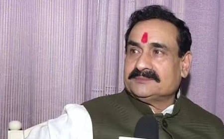दतिया में टिकट कटने के बाद नरोत्तम दिल्ली पहुंचे.. आलाकमान के सामने रखी अपनी बात, कहा- भाजपा की होगी जीत दतिया में टिकट कटने के बाद नरोत्तम दिल्ली पहुंचे.. आलाकमान के सामने रखी अपनी बात, कहा- भाजपा की होगी जीत