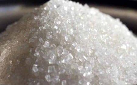 त्योहारों से पहले मिठास महंगी: इंदौर के इतिहास में पहली बार शक्कर के दाम 50 रुपए प्रति किलो के पार त्योहारों से पहले मिठास महंगी: इंदौर के इतिहास में पहली बार शक्कर के दाम 50 रुपए प्रति किलो के पार