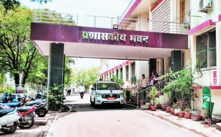 एपीएस विश्वविद्यालय में पदोन्नति समिति बदली, कर्मचारियों की प्रमोशन प्रक्रिया पर उठे गंभीर सवाल फिर एपीएस विश्वविद्यालय में पदोन्नति समिति बदली, कर्मचारियों की प्रमोशन प्रक्रिया पर उठे गंभीर सवाल फिर