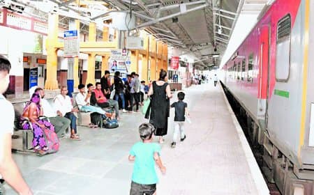 रीवा-इंदौर ट्रेन को निशातपुरा स्टॉपेज दिलाने फिर तेज हुई मांग, उपमुख्यमंत्री ने लिखा पत्र रीवा-इंदौर ट्रेन को निशातपुरा स्टॉपेज दिलाने फिर तेज हुई मांग, उपमुख्यमंत्री ने लिखा पत्र