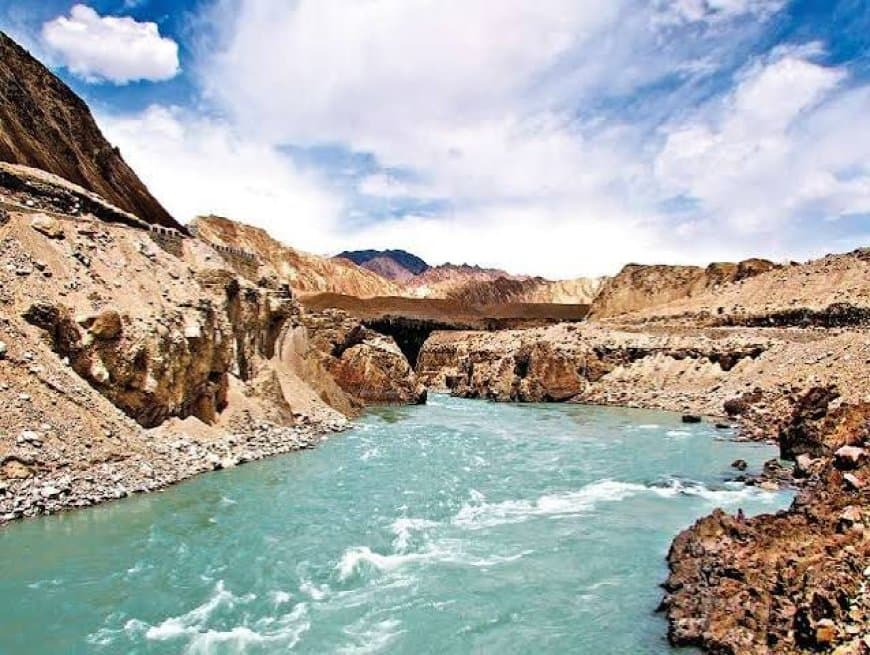 सिंधु जल संधि पर भारत का रुख: पाकिस्तान ने दी गीदड़भभकी, जानें पूरा मामला सिंधु जल संधि पर भारत का रुख: पाकिस्तान ने दी गीदड़भभकी, जानें पूरा मामला