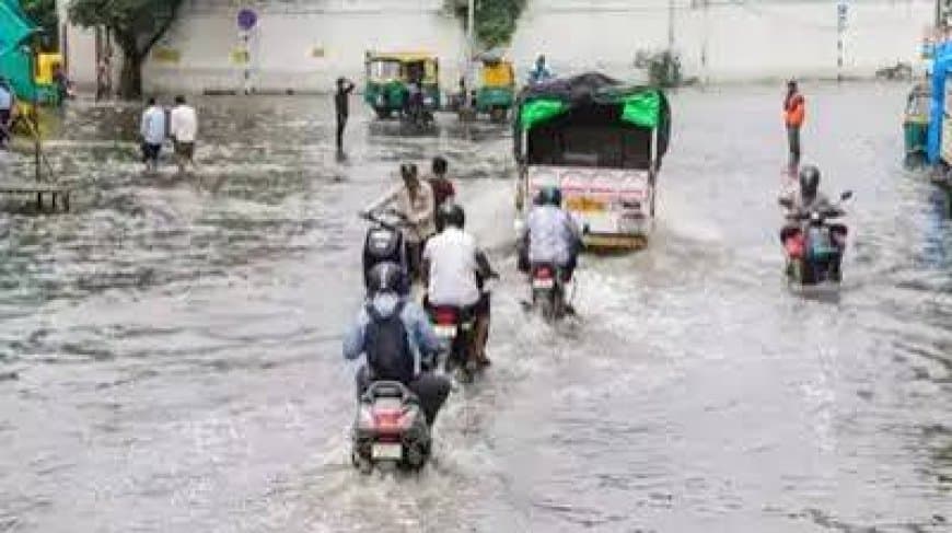 मध्य प्रदेश में मानसून का असर: पूरे राज्य में झमाझम बारिश, कई जिलों में बाढ़ के हालात मध्य प्रदेश में मानसून का असर: पूरे राज्य में झमाझम बारिश, कई जिलों में बाढ़ के हालात