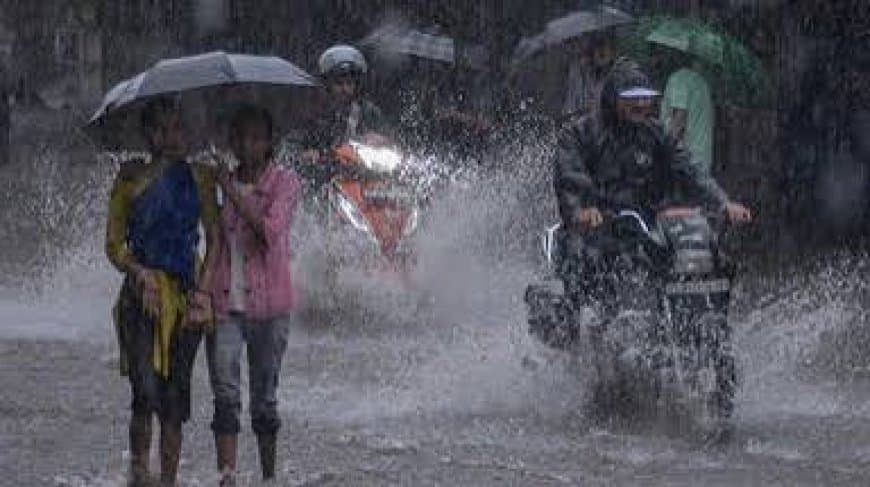 MP Weather Update: मध्य प्रदेश में मानसून का कहर, अगले 4 दिन भारी से अति भारी बारिश का अलर्ट MP Weather Update: मध्य प्रदेश में मानसून का कहर, अगले 4 दिन भारी से अति भारी बारिश का अलर्ट