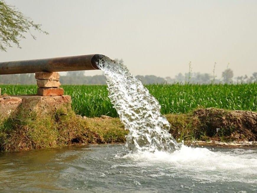 मध्यप्रदेश में दूषित पानी पर बड़ा फैसला: अब हर कुएं, तालाब और बोरिंग का बनेगा ‘हेल्थ रिपोर्ट कार्ड’ मध्यप्रदेश में दूषित पानी पर बड़ा फैसला: अब हर कुएं, तालाब और बोरिंग का बनेगा ‘हेल्थ रिपोर्ट कार्ड’