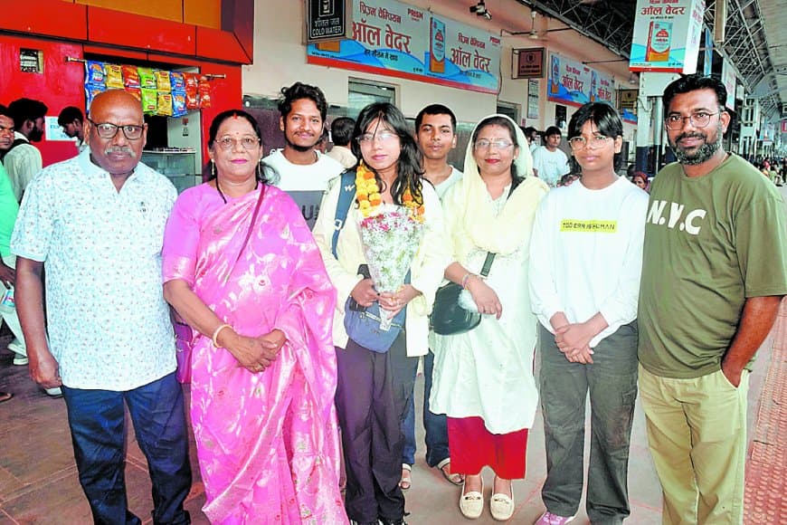सतना की बेटी आंचल वर्मा ने ब्रिटेन में शोध प्रस्तुत कर बढ़ाया विन्ध्य का गौरव विश्वभर सतना की बेटी आंचल वर्मा ने ब्रिटेन में शोध प्रस्तुत कर बढ़ाया विन्ध्य का गौरव विश्वभर