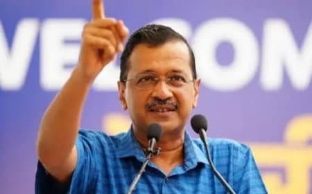 अरविंद केजरीवाल का E20 पेट्रोल के खिलाफ बड़ा प्रदर्शन, केंद्र सरकार से की यह मांग अरविंद केजरीवाल का E20 पेट्रोल के खिलाफ बड़ा प्रदर्शन, केंद्र सरकार से की यह मांग