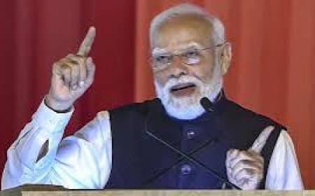 अमरावती और मैसूरु दौरा : पीएम मोदी ने कहा- 'देश में पहले एयरपोर्ट एक ही परिवार के नाम पर होते थे' अमरावती और मैसूरु दौरा : पीएम मोदी ने कहा- 'देश में पहले एयरपोर्ट एक ही परिवार के नाम पर होते थे'