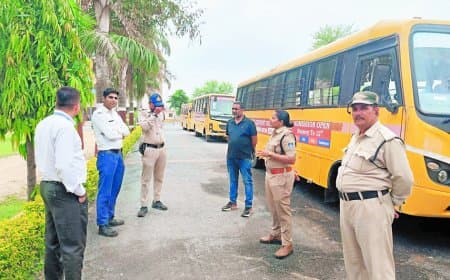 स्कूल बसों की सुरक्षा पर सतना में सख्ती, 26 वाहनों की जांच, आठ चालान, फिटनेस निरस्त स्कूल बसों की सुरक्षा पर सतना में सख्ती, 26 वाहनों की जांच, आठ चालान, फिटनेस निरस्त