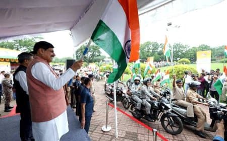 हर घर तिरंगा अभियान राष्ट्रभक्ति का उत्सव: शौर्य स्मारक से निकली तिरंगा बाइक रैली, मुख्यमंत्री ने दिखाई हरी झंडी