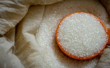 त्योहारी सीजन से पहले चीनी के दाम में भारी उछाल, 65 रुपये किलो पहुंची शक्कर त्योहारी सीजन से पहले चीनी के दाम में भारी उछाल, 65 रुपये किलो पहुंची शक्कर