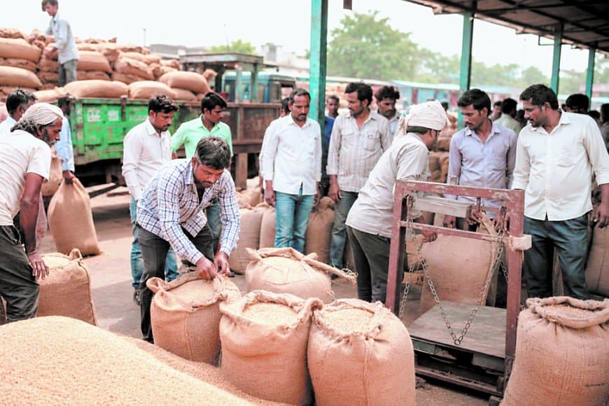 सतना मंडी में समाप्त लाइसेंसों पर जारी व्यापार, निगरानी और कार्रवाई व्यवस्था पर गंभीर सवाल सतना मंडी में समाप्त लाइसेंसों पर जारी व्यापार, निगरानी और कार्रवाई व्यवस्था पर गंभीर सवाल
