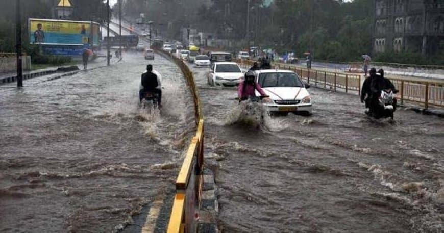 एमपी में आफत की बारिश: भोपाल में 12वीं तक के स्कूलों की छुट्टी, सीहोर-शाजापुर पानी-पानी... 21 जिलों में अलर्ट एमपी में आफत की बारिश: भोपाल में 12वीं तक के स्कूलों की छुट्टी, सीहोर-शाजापुर पानी-पानी... 21 जिलों में अलर्ट
