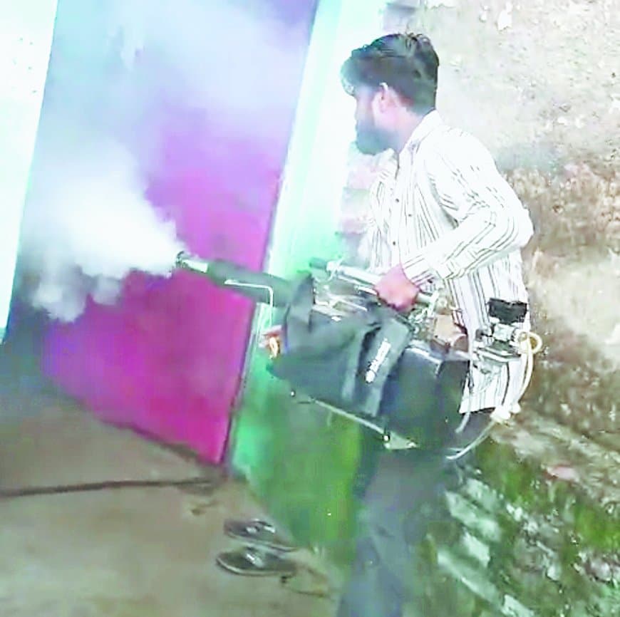 डेंगू जांच में दो रिपोर्ट से उलझा परिवार, सतना में पॉजिटिव नागपुर में निगेटिव, स्वास्थ्य विभाग सतर्क डेंगू जांच में दो रिपोर्ट से उलझा परिवार, सतना में पॉजिटिव नागपुर में निगेटिव, स्वास्थ्य विभाग सतर्क