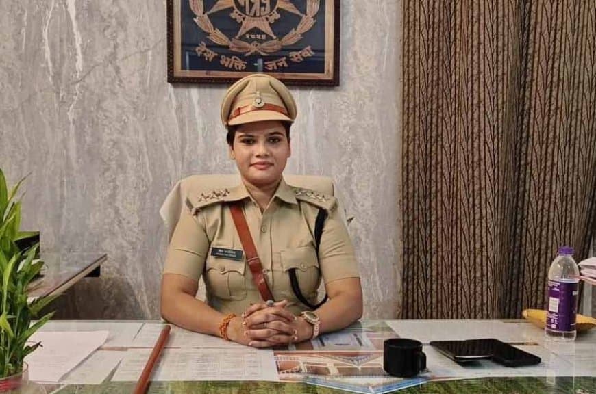मध्यप्रदेश: करोड़ों की जमीन कौड़ियों के दाम खरीदने वाली कटनी की महिला सीएसपी नेहा पच्चीसिया निलंबित मध्यप्रदेश: करोड़ों की जमीन कौड़ियों के दाम खरीदने वाली कटनी की महिला सीएसपी नेहा पच्चीसिया निलंबित
