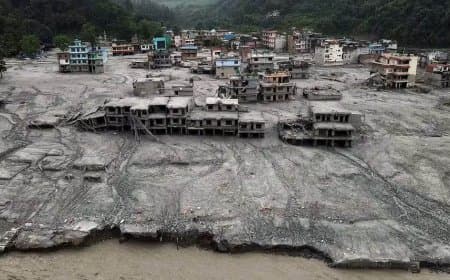 नेपाल में कुदरत का कहर: 400 अरब का नुकसान, 1,300 से अधिक मौतें और 5 हजार लोग अब भी लापता