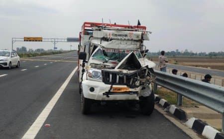 हरियाणा के झज्जर एक्सप्रेस-वे पर भीषण हादसा, दो श्रद्धालुओं की मौत, 24 से ज्यादा लहूलुहान हरियाणा के झज्जर एक्सप्रेस-वे पर भीषण हादसा, दो श्रद्धालुओं की मौत, 24 से ज्यादा लहूलुहान