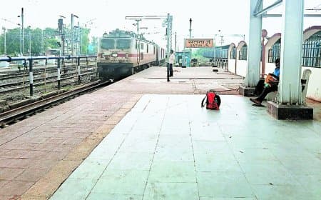 पितृपक्ष में गया जाने वालों की बढ़ी चिंता, सतना होकर चलेंगी दो स्पेशल ट्रेनें पितृपक्ष में गया जाने वालों की बढ़ी चिंता, सतना होकर चलेंगी दो स्पेशल ट्रेनें