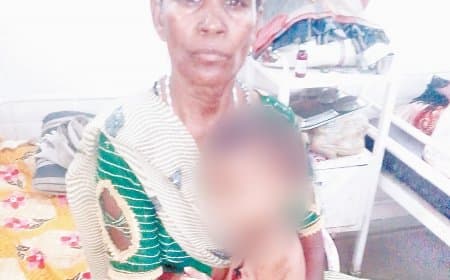 मझगवां में फिर सामने आया कुपोषण का संकट, दो साल का अभिराम महज 5.6 किलो वजन मझगवां में फिर सामने आया कुपोषण का संकट, दो साल का अभिराम महज 5.6 किलो वजन