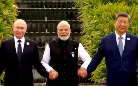 BRICS Summit 2026 : नई दिल्ली घोषणापत्र पर चर्चा, पीएम मोदी ने वैश्विक चुनौतियों से निपटने पर जोर दिया BRICS Summit 2026 : नई दिल्ली घोषणापत्र पर चर्चा, पीएम मोदी ने वैश्विक चुनौतियों से निपटने पर जोर दिया