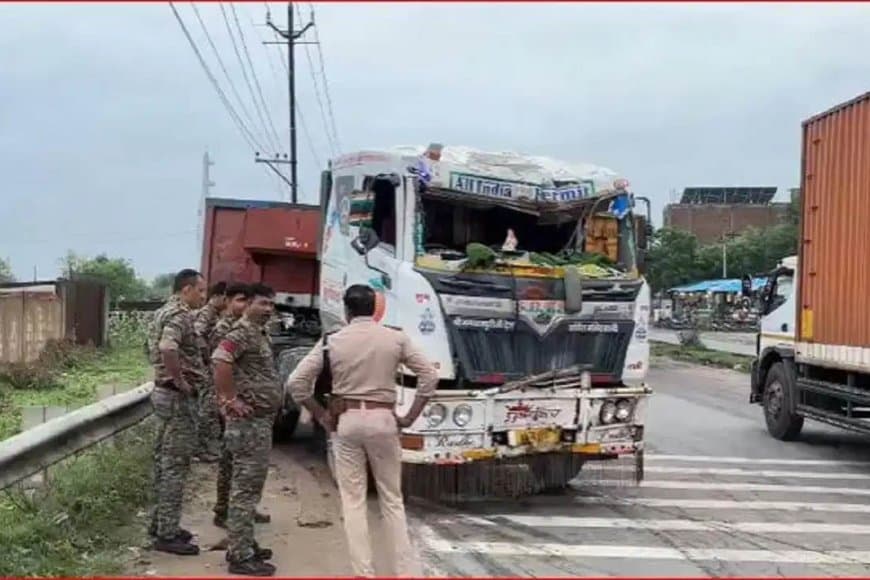 मुरैना में भीषण हादसा: कंटेनर ने तीन महिलाओं को रौंदा...एक ने मौके पर तो दो ने अस्पातल में तोड़ा दम