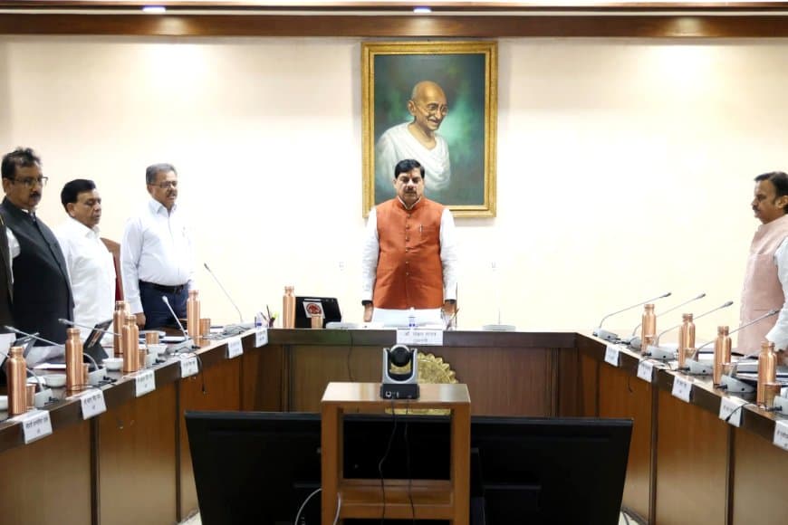 मध्यप्रदेश: मोहन कैबिनेट की बैठक शुरू, दमोह में नए मार्ग को मंजूरी, स्कूल ड्रेस पर होगा बड़ा फैसला