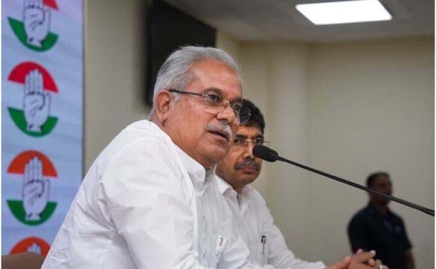 छत्तीसगढ़: पूर्व मुख्यमंत्री बघेल के पीए रहे चंद्रवंशी पर ईडी ने कसा शिकंजा... टीम ने सुबह-सुबह घर पर मारा छापा छत्तीसगढ़: पूर्व मुख्यमंत्री बघेल के पीए रहे चंद्रवंशी पर ईडी ने कसा शिकंजा... टीम ने सुबह-सुबह घर पर मारा छापा
