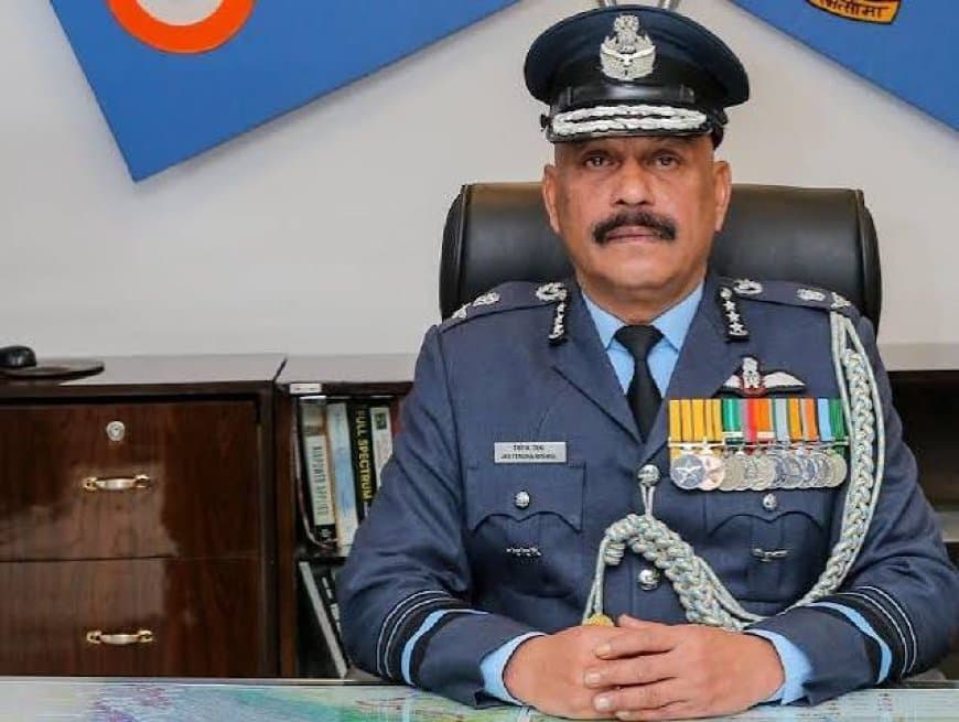 अयोध्या राम मंदिर के पहले सीईओ बने एयर मार्शल जितेंद्र मिश्रा, ट्रस्ट की बैठक में हुए कई बड़े फैसले अयोध्या राम मंदिर के पहले सीईओ बने एयर मार्शल जितेंद्र मिश्रा, ट्रस्ट की बैठक में हुए कई बड़े फैसले