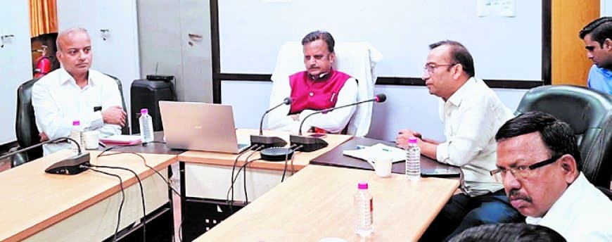 रीवा मेडिकल कॉलेज में स्वास्थ्य सेवाओं की होगी सघन मॉनीटरिंग, गंभीर मरीजों को विशेषज्ञ डॉक्टर देखेंगे अनिवार्य रीवा मेडिकल कॉलेज में स्वास्थ्य सेवाओं की होगी सघन मॉनीटरिंग, गंभीर मरीजों को विशेषज्ञ डॉक्टर देखेंगे अनिवार्य