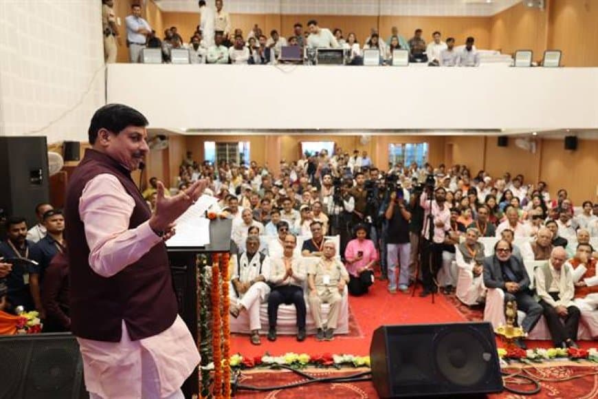 सिंधी समाज के संघर्ष और योगदान पर गर्व, पाठ्यक्रम में शामिल हुईं महापुरुषों की जीवनियां : मुख्यमंत्री ने कहा सिंधी समाज के संघर्ष और योगदान पर गर्व, पाठ्यक्रम में शामिल हुईं महापुरुषों की जीवनियां : मुख्यमंत्री ने कहा