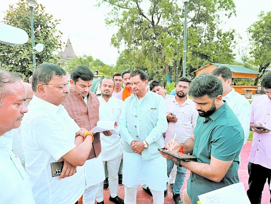पीएम मोदी के जन्मदिन पर 10 हजार दीपों से सजेगा व्यंकटेश लोक, गूंजेगा आशीर्वाद पीएम मोदी के जन्मदिन पर 10 हजार दीपों से सजेगा व्यंकटेश लोक, गूंजेगा आशीर्वाद