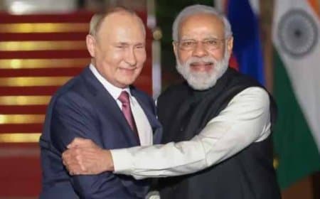रूसी राष्ट्रपति पीएम की निष्पक्षता के कायल... यूक्रेन युद्ध खत्म करने के लिए मोदी के पास बेहतरीन आइडिया रूसी राष्ट्रपति पीएम की निष्पक्षता के कायल... यूक्रेन युद्ध खत्म करने के लिए मोदी के पास बेहतरीन आइडिया