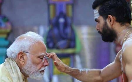 प्रधानमंत्री नरेंद्र मोदी के सरकार प्रमुख के रूप में 25 वर्ष: श्री विनायक मंदिर में पूजा कर की देश की समृद्धि की कामना प्रधानमंत्री नरेंद्र मोदी के सरकार प्रमुख के रूप में 25 वर्ष: श्री विनायक मंदिर में पूजा कर की देश की समृद्धि की कामना