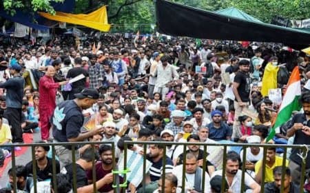 दिल्ली में विरोध प्रदर्शन पर बड़ा बदलाव: जंतर-मंतर हटाए जाने पर नेताओं की तीखी प्रतिक्रिया दिल्ली में विरोध प्रदर्शन पर बड़ा बदलाव: जंतर-मंतर हटाए जाने पर नेताओं की तीखी प्रतिक्रिया