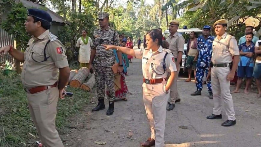 बंगाल में हैवान का एनकाउंटर: आधी रात क्राइम सीन रीक्रिएशन के दौरान मुठभेड़,रेप-हत्या का आरोपी ढेर बंगाल में हैवान का एनकाउंटर: आधी रात क्राइम सीन रीक्रिएशन के दौरान मुठभेड़,रेप-हत्या का आरोपी ढेर