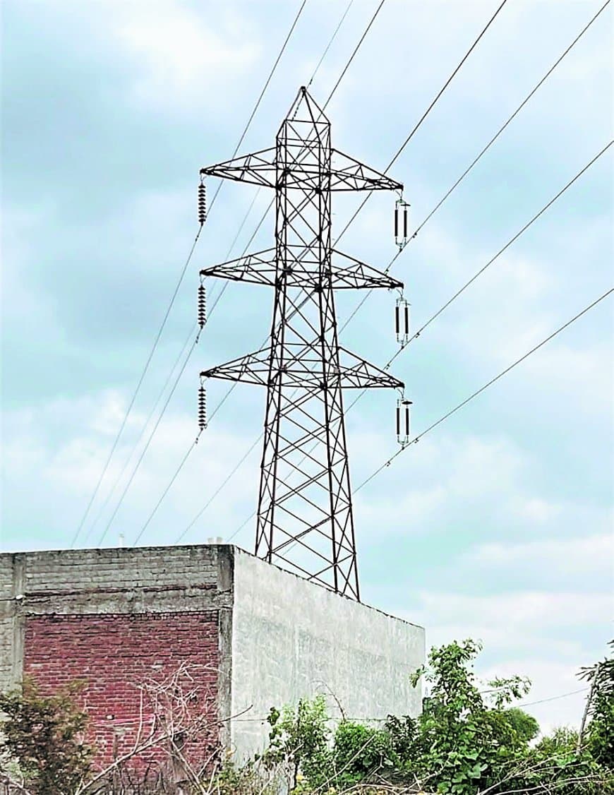 सतना में हाईटेंशन लाइनों के नीचे निर्माण पर कार्रवाई, प्रतिबंधित कॉरिडोर में मिले 94 निर्माणकर्ताओं को नोटिस सतना में हाईटेंशन लाइनों के नीचे निर्माण पर कार्रवाई, प्रतिबंधित कॉरिडोर में मिले 94 निर्माणकर्ताओं को नोटिस