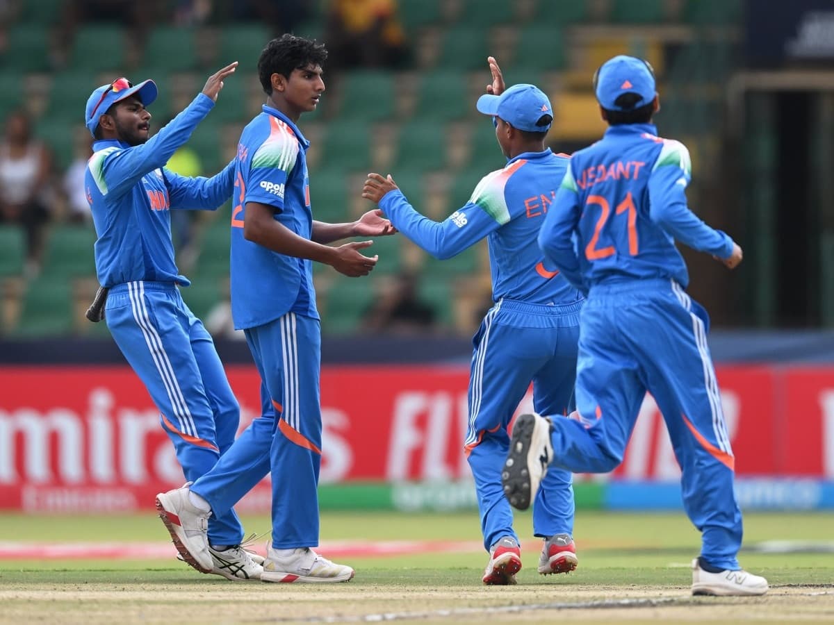 U19 WC Final: भारत बना विश्व चैंपियन! वैभव सूर्यवंशी के तूफान में उड़ा इंग्लैंड, रिकॉर्ड छठी बार जीता खिताब U19 WC Final: भारत बना विश्व चैंपियन! वैभव सूर्यवंशी के तूफान में उड़ा इंग्लैंड, रिकॉर्ड छठी बार जीता खिताब